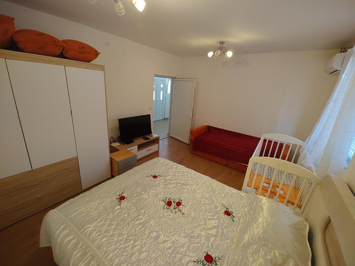 Apartman Anastasija Surčin Buitenkant foto