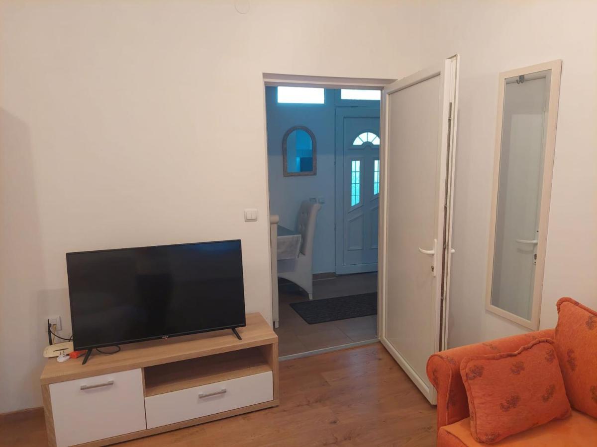 Apartman Anastasija Surčin Buitenkant foto