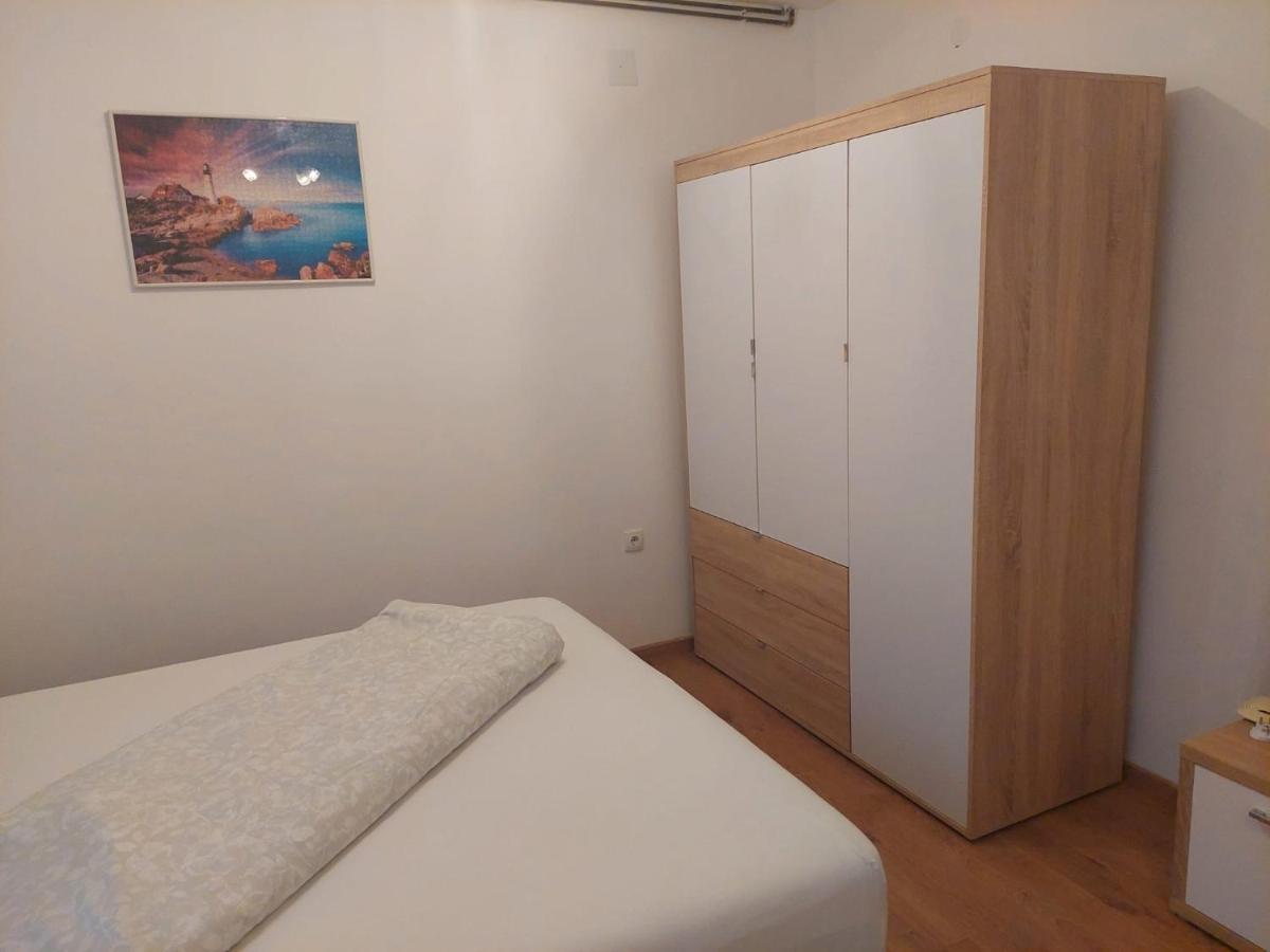 Apartman Anastasija Surčin Buitenkant foto